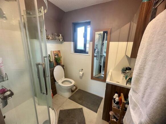Ensuite.jpg