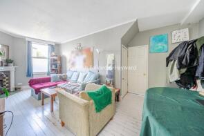 37a, Maybury Street, London SW17 0SB