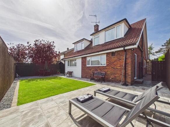 3 bed Bungalow for sale Image 11