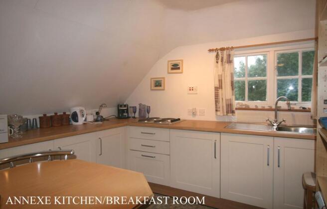 ANNEXE_KITCHENBREAKFASTROOM.jpg