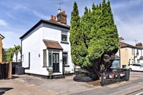 17, Woodfield Terrace, High Road, Thornwood, Epping CM16 6LL