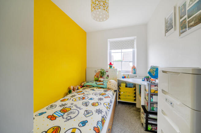 3 bed Semi-Detached for sale Image 8