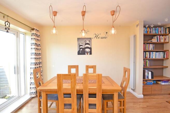3 bed Semi-Detached for sale Image 11