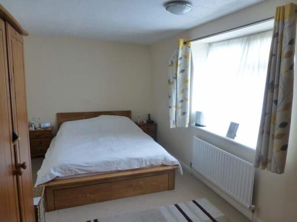 BEDROOM 1:
