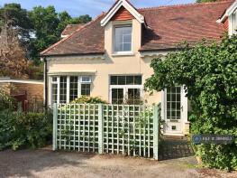 Stable Cottage, Bassett Row, Southampton SO16 7FT