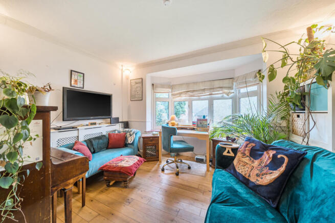 1403406-16-697762...