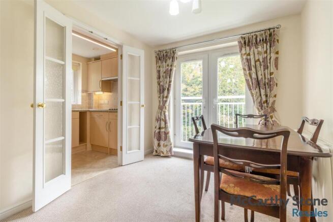 8691247-interior03.jpg