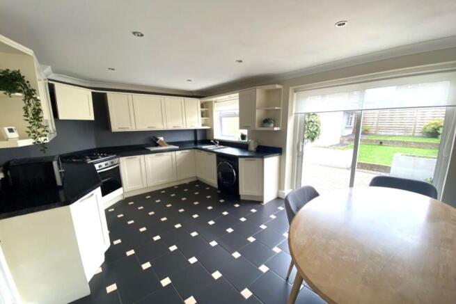Kitchen / Dining Room