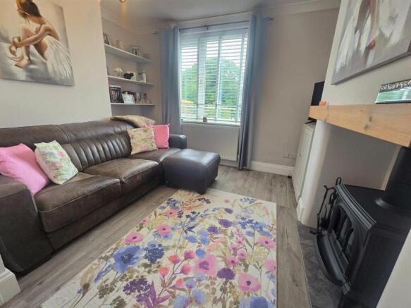 4 bed Semi-Detached for sale Image 12