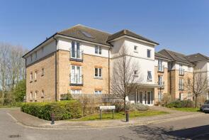 71, Fairwater Drive, Shepperton TW17 8EW