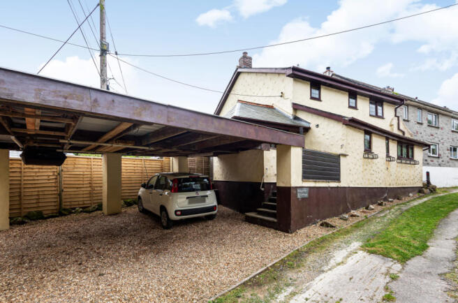 Front/Car Port