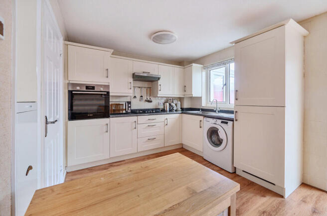 York Close, Towcester, Northamptonshire, NN12 photo 3