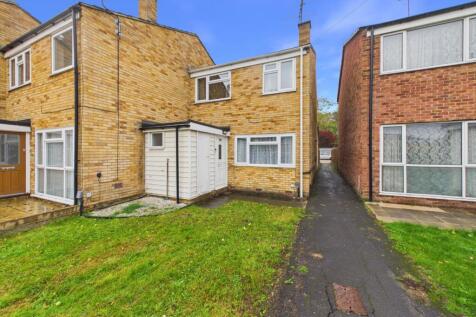 Pinewood Park, Farnborough, Hampshire, GU14