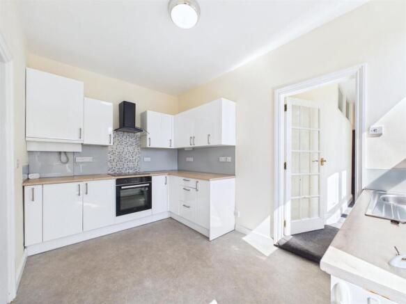 House arranged as 2 x flats for auction, Weston-su