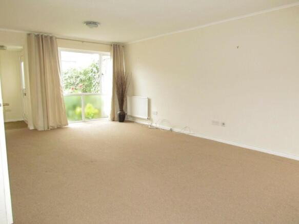 Lounge/dining room