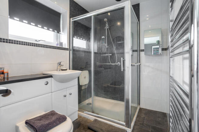 Master Ensuite