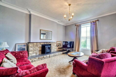 Oakbank, Whitehaven, CA28 6HY