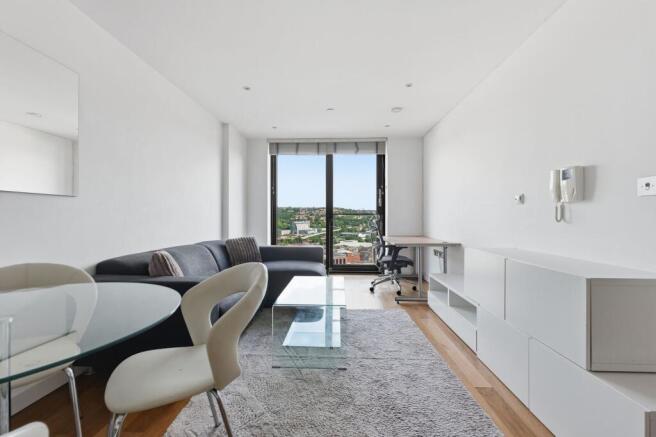 1 bed Apartment to rent Image 5