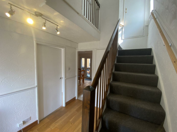 ENTRANCE HALLWAY