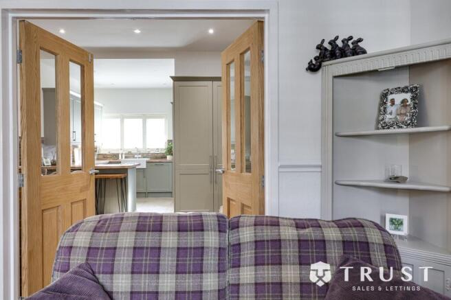 3 bed Terraced for sale Image 9