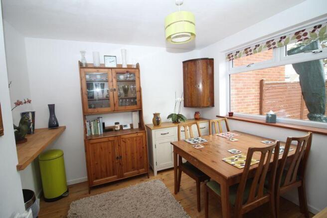 Kitchen/Dining...