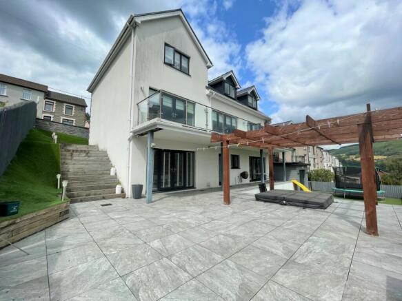 REAR GARDEN A