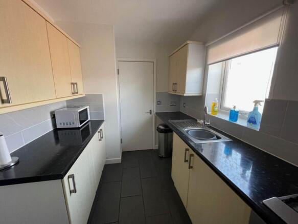 listdama kitchen