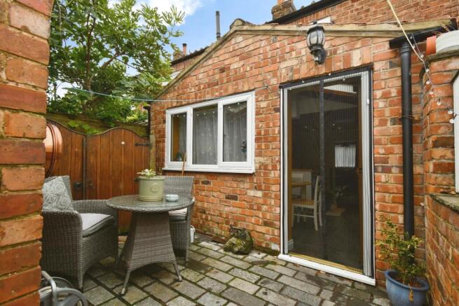2 bed Terraced for sale Image 11