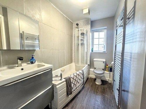 2 bed Apartment for sale Image 10