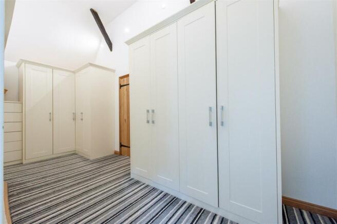 Walk-Through Wardrobe.jpg