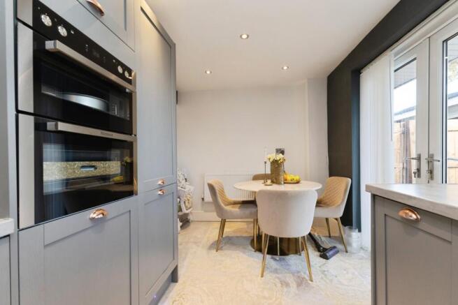 3 bed Semi-Detached for sale Image 7