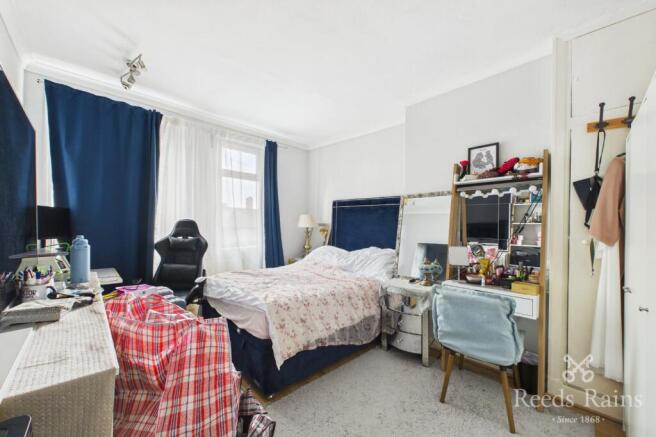 3 bed Semi-Detached to rent Image 4
