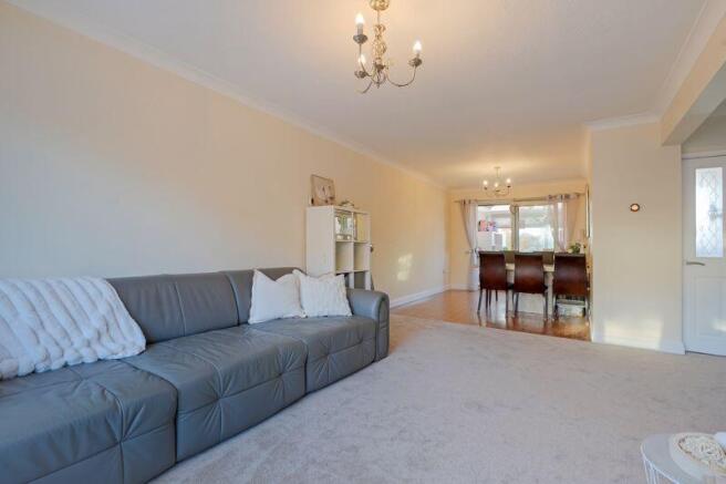 Living / Dining Room 