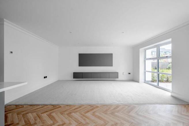2 bed Flat to rent Image 9