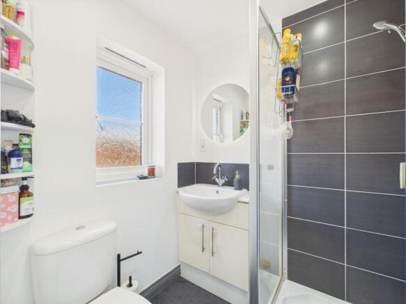 3 bed Terraced for sale Image 8