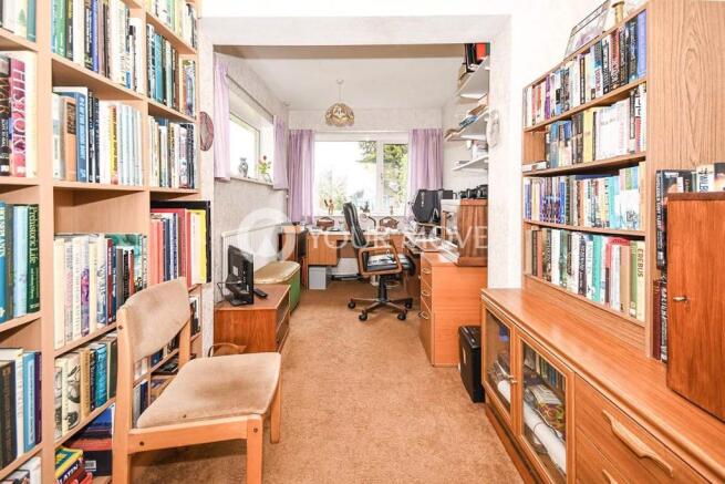 Bedroom/Study