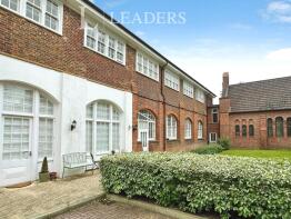 Flat 8, 7 Stokes House, Abbess Way, Waterlooville PO7 7HJ
