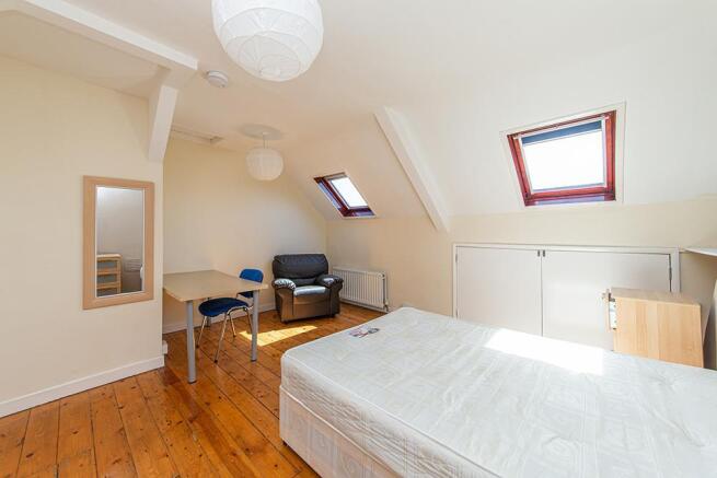 cardigan-terrace_bedroom-3.jpg
