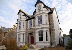 1, Chapel Hill, Truro TR1 3BW