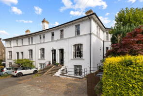 9a, Lansdowne Crescent, Malvern WR14 2AW