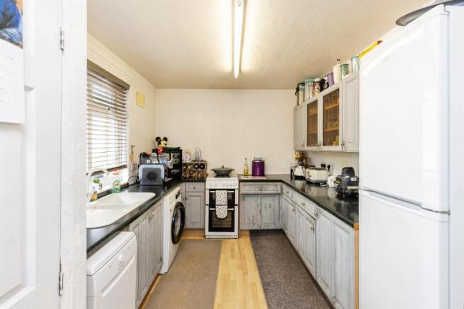 3 bed End of Terrace for sale Image 4