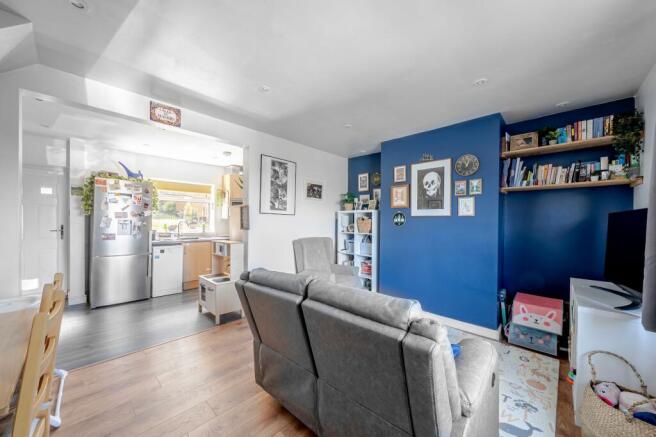 3 bed Semi-Detached for sale Image 5