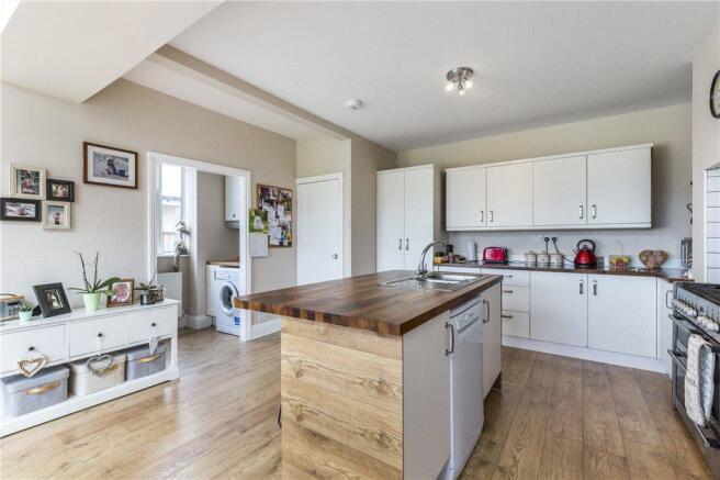 Smart Family Kitchen