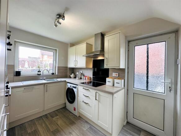 3 bed Detached for sale Image 8