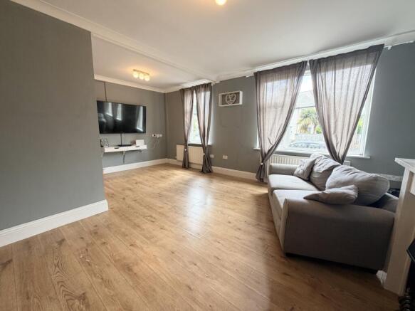2 bed Semi-Detached for sale Image 12