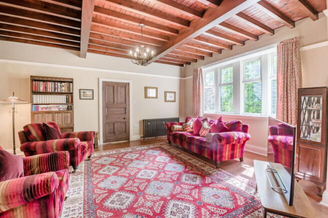 4 bed Detached for sale Image 7