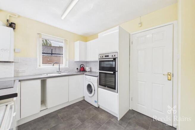 Lowther Close, Kinmel Bay, Conwy, LL18 photo 4