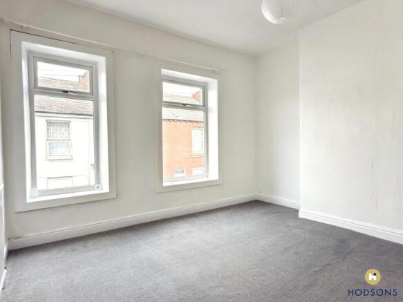 2 bed Terraced for sale Image 6