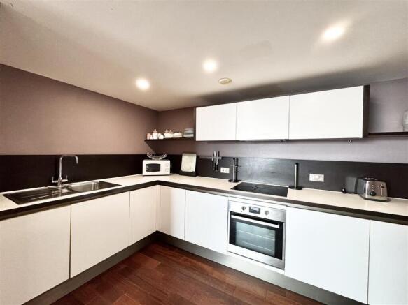 1204 West Tower - Kitchen