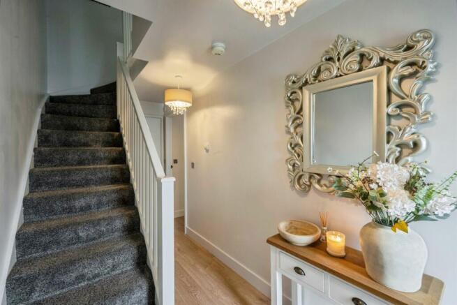 5 bed Town House for sale Image 10